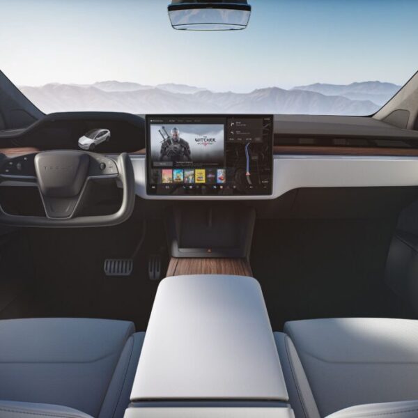 Tesla Model X PLAID Tri Motor AWD
