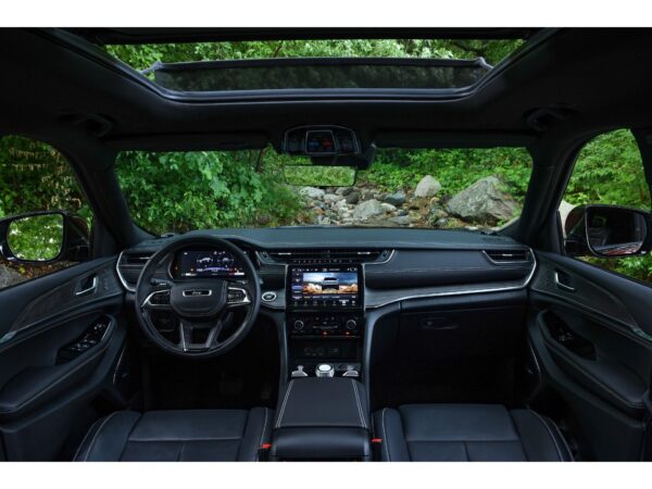 Jeep Grand Cherokee L Limited Interior Dashboard